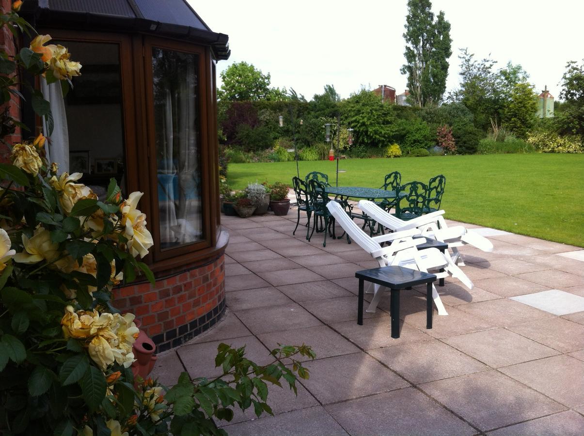 Castle Farmhouse Bed And Breakfast Glenfield Exterior foto